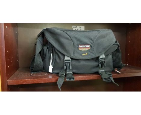 TAMRAC PRO 8 BLACK CAMERA BAG
