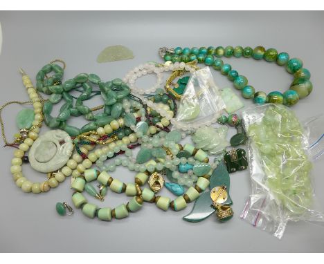 A collection of jewellery including jade 