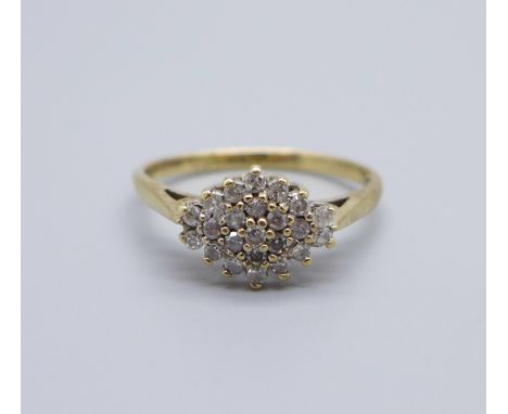 A 9ct gold and diamond cluster ring, 2.2g, P 