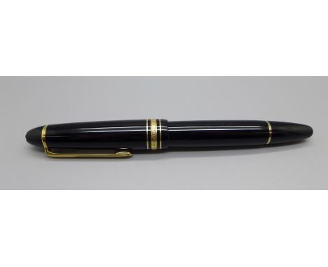 A Montblanc Meisterstuck No.146 fountain pen with 14k gold nib 