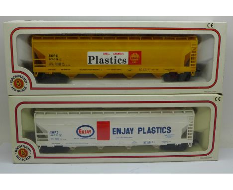 Two Bachmann HO gauge rolling stock, Central Flow Hopper x2, boxed 