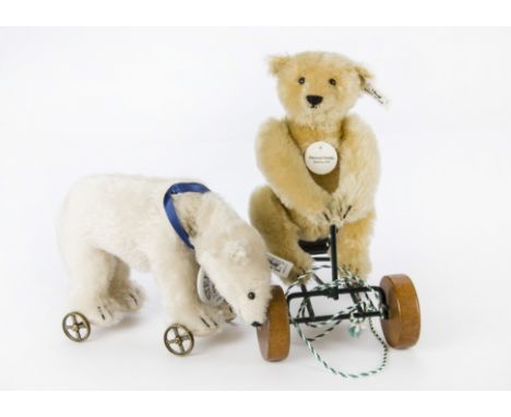 Steiff Limited Edition wheeled bears: Club Edition 1999/2000 Polar Bear on wheels 1910, 2068 for the year, in original box wi