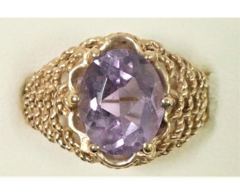 A 9ct gold and amethyst single stone ring, L, 3.2gm 