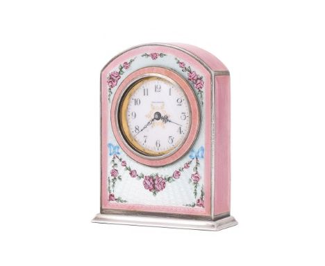 AN AMERICAN SILVER COLOURED AND ENAMEL 8-DAY DESK CLOCK WALTHAM, STAMPED STERLING With a white dial, black Roman numerals and
