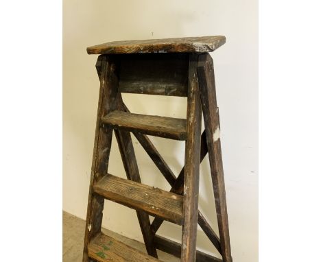 A set of vintage step ladders.W:48cm x H:153cm