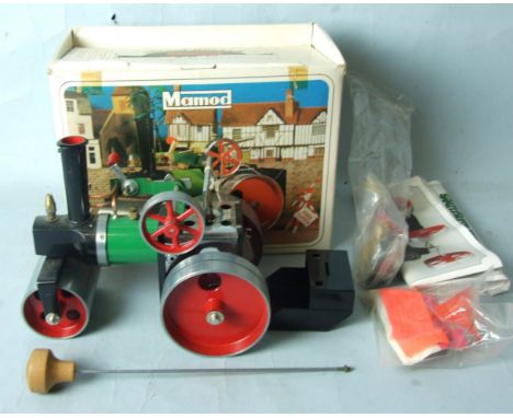Mamod, an S.R.1A Steam Roller, boxed.