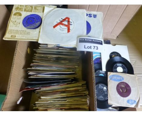 Records : 150+ mainly 1960's singles and EP's incl The Kinks, Beatles, Rolling Stones etc, good/vgc.