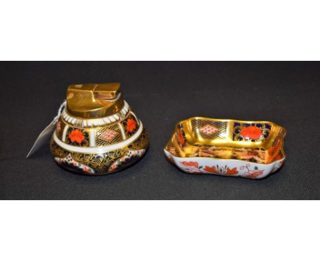 An 1128 Royal Crown Derby gold band pin dish; an 1128 table lighter (2)