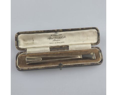 Zigarettenspitze - England, Gelbgold 375/000, Meistermarke „S.J.R.“ (S J Rose &amp;amp; Sons), Feingehalt „9“ „375“, Punzen t