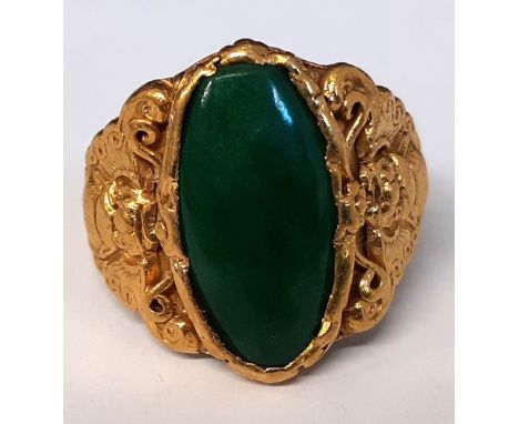 Tested as high ct gold (18-22) jade set ring, band marked internally with Chinese marks, - ring size P - 7.67g - approx. 1.6m