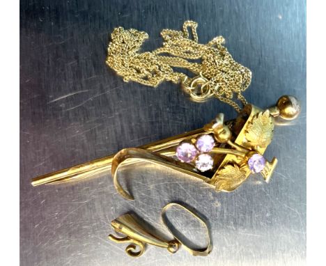 Tested as 9ct scrap gold &amp; 9ct gold chain, total weight 3.9g