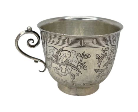 Chinese Silver Cup. 61 g. Marked to Base.With Greek key decoration to rim and base and chased decoration to body.Height 4.8 c