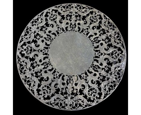 Unusual Fine Silver Cake Stand. 545 g. American Sterling Silver 20th CenturyTop on shallow raised circular foot. Marked Sterl