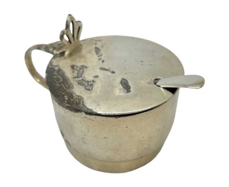 Silver Drum Mustard and Spoon.120 g. Sheffield 1928, William Hutton and SonsSpoon later (1933) by Walker and HallHeight 5.5 c