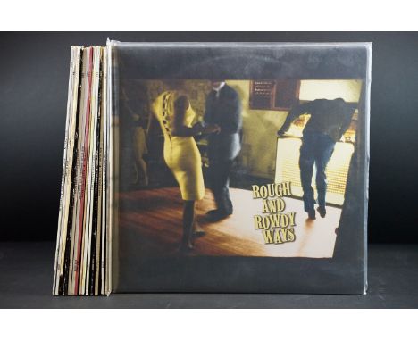 Vinyl - 15 Bob Dylan LPs spanning his career, vg+ overall 