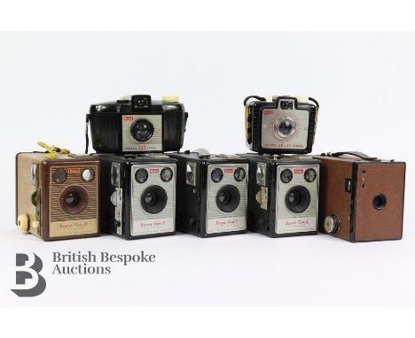 Vintage Kodak Brownie cameras, including Kodak Brownie No 2 (gc), Kodak Brownie Flash IV (gc), Kodak Brownie Model 1, bakelit