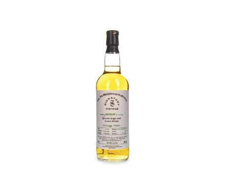 MACDUFF 1984 SIGNATORY VINTAGE AGED 24 YEARS Single Malt Scotch Whisky Distilled 21 February 1984, matured in wine treated ho