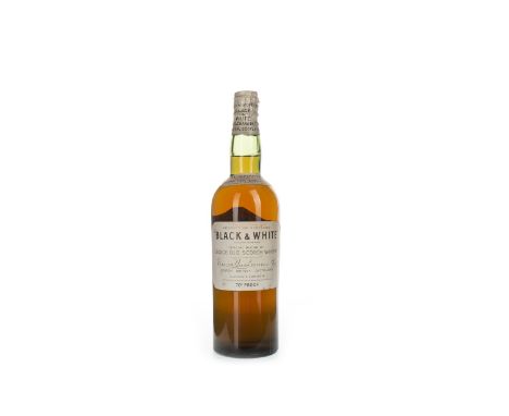 AMENDMENT - THIS IS A 1950S BOTTLING, NOT 1930S AS INITIALLY DESCRIBED BLACK & WHITE SPRINGCAP 1950S Blended Scotch Whisky 'B