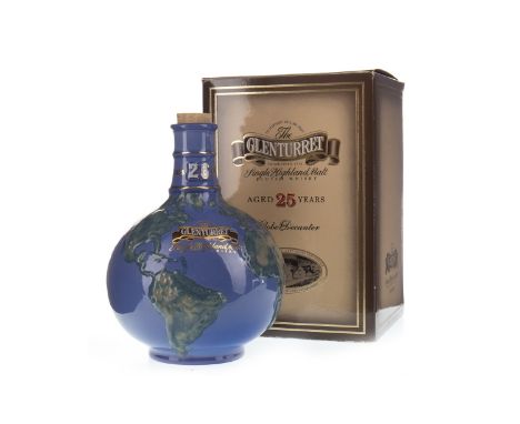 GLENTURRET 25 YEARS OLD Single Malt Scotch Whisky 70cl, 43% volume, Wade globe decanter with stopper in carton.