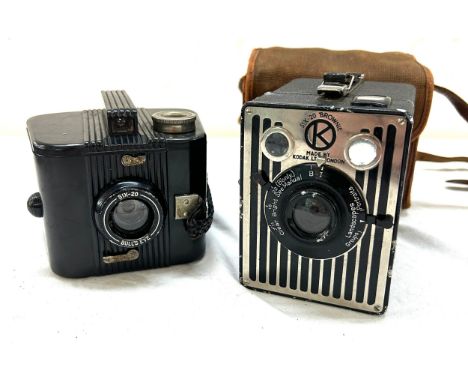 Two vintage cameras one Six-20 Brownie by Kodak and Six-20 bulls eye - untested