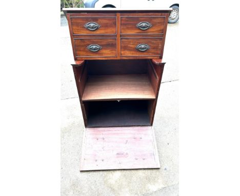 Vintage mahogany drinks cabinet measures approx 31 inches tall, 23 wide and 18 deep