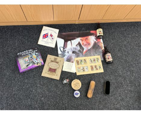 Selection of vintage collectable items to include Bill Maynard signed picture, ale, cigarette cards etc 