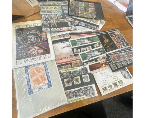 Selection of vintage stamps 