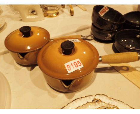 Two light brown Le Creuset pans with lids 16 cm and 14 cm 