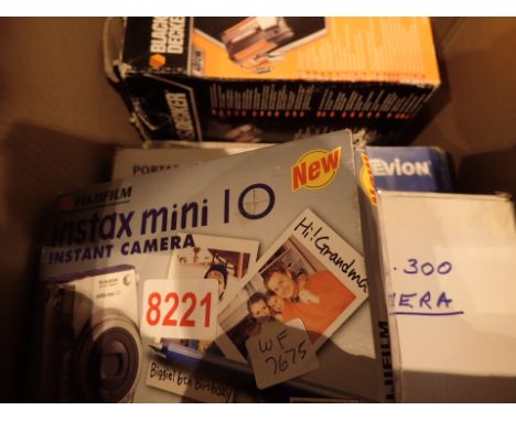 Mixed electrical items to include Black and Decker 400W power inverter CD player video winder instant camera DV camera