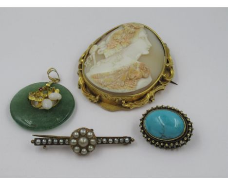 Yellow metal cameo brooch carved in the form of a classical maiden (at fault), oriental jade pendant, turquoise brooch and a 