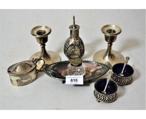 Small early 20th Century Sheffield silver inkwell with original glass bottle, three silver condiments with glass liners, pair