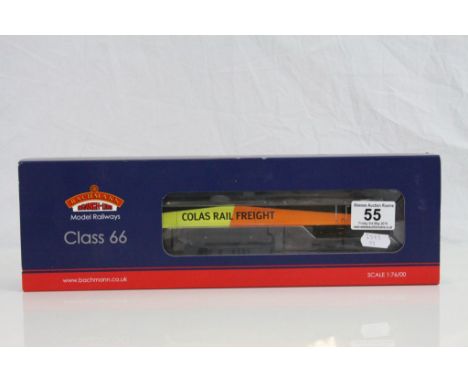 Boxed Bachmann OO gauge 21 DCC 32736 Class 66 Diesel 66846 Colas Rail Freight locomotive