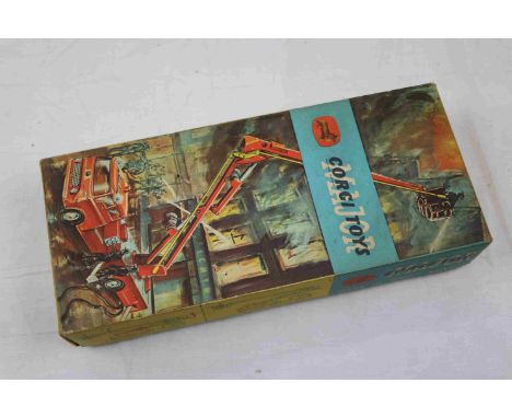 Boxed Corgi Major 1127 Simon Snorkel Fire Engine, diecast vg, box gd with inner polystyrene showing some wear 