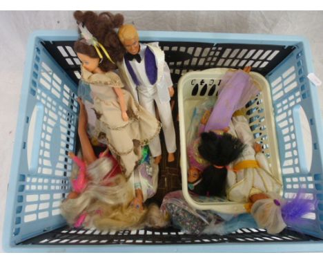 Eight late 80s early 1990s dolls to include Mattel Barbie and Disney Aladdin, with accessories 