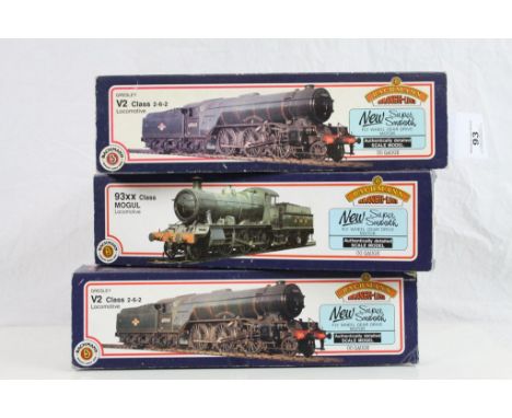 Three Bachmann OO gauge locomotives to include 31551 V2 60800 Green Arrow BR Black, 31552 V2 60964 Durham Light Infantry BR g