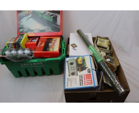 Large group of OO gauge model railway accessories to include boxed Hornby R10 Operating Turntable, R191 Coaling Stage, R520 W