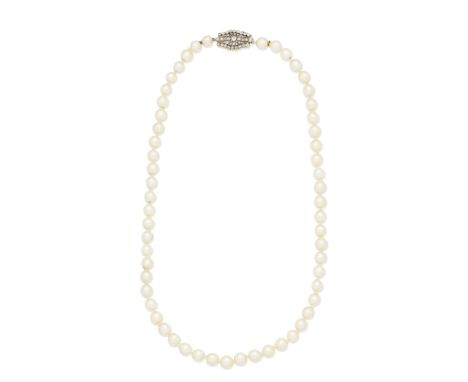 CULTURED PEARL NECKLACE WITH DIAMOND CLASPThe single row of 7.00-8.00mm cultured pearls, on a lozenge-shaped clasp, set with 