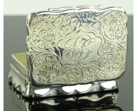 An engraved silver snuff box, by John Rose, Birmingham 1945, 5.5cm across