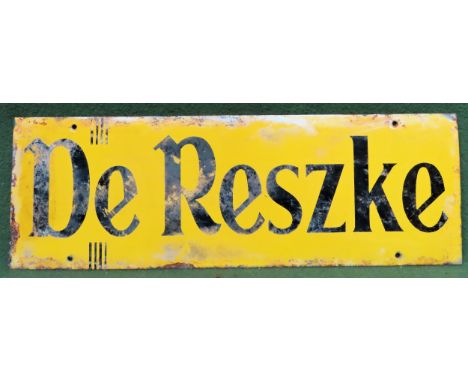 De Reszke cigarettes vintage enamelled advertising sign. Approx. 15cms x 46cms

used condition. wear to enamel 