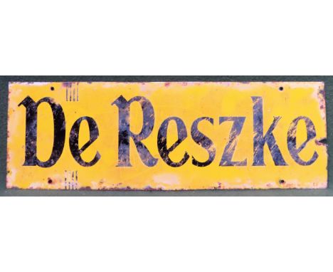 De Reszke cigarettes vintage enamelled advertising sign. Approx. 15cms x 46cms

used condition. wear to enamel 