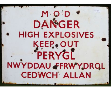 MOD (Ministry of defence) enamel Danger sign with Welsh and English writing. Approx. 51 x 71

Used condition, wear to enamel 