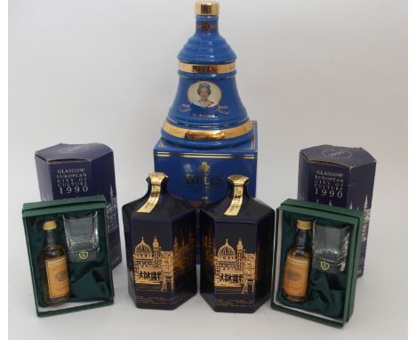 TWO GLASGOW 1990 EUROPEAN CITY OF CULTURE blended Scotch Whisky 75cl, 40% volume, in blue ceramic bottle with stoppers, in ca