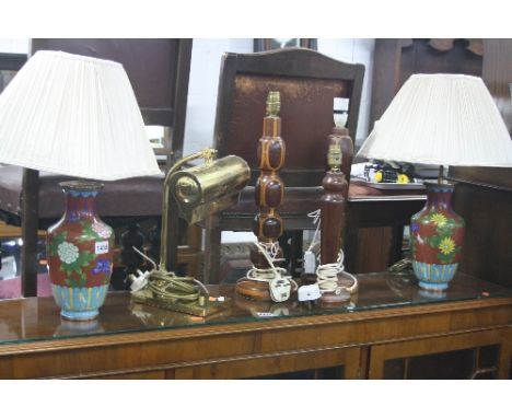 A PAIR OF MID 20TH CENTURY CLOISONNE TABLE LAMPS, with shades, brass desk lamp and three table lamps (6)