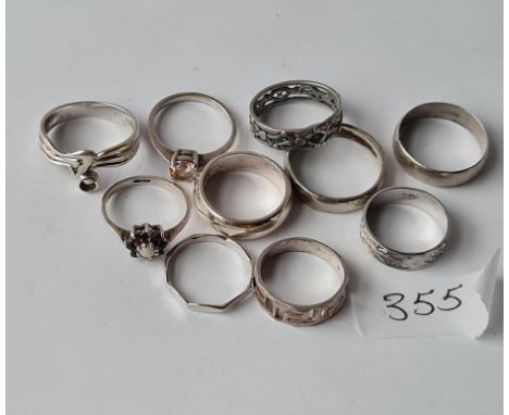 10 x assorted vintage silver rings 24.4g