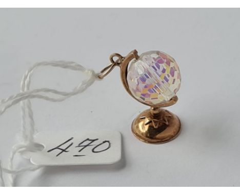 Crystal globe charm in 9ct 4.1g inc