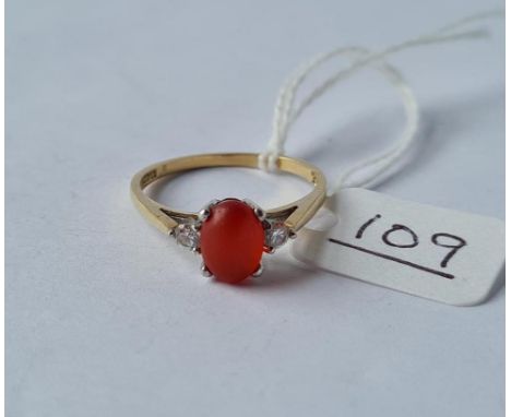 A cocktail ring with large orange stone in 9ct - size R - 2.4gms