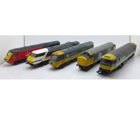 Five OO gauge model railway engines, four Hornsby and one Lima 