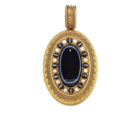 A MID 19TH CENTURY BANDED AGATE AND SPLIT PEARL LOCKET PENDANT, oval form with a central oval banded agate within a border of