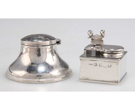 A GEORGE III SILVER TRAVELLING INKWELL, maker's mark ?W, London 1813, cube form, the hinged cover with screw closure; togethe