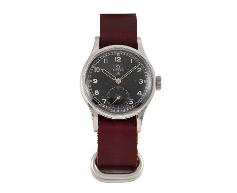 AN OMEGA "DIRTY DOZEN" MILITARY WATCH, the circular black dial signed with military arrow and Omega with outer minute track a
